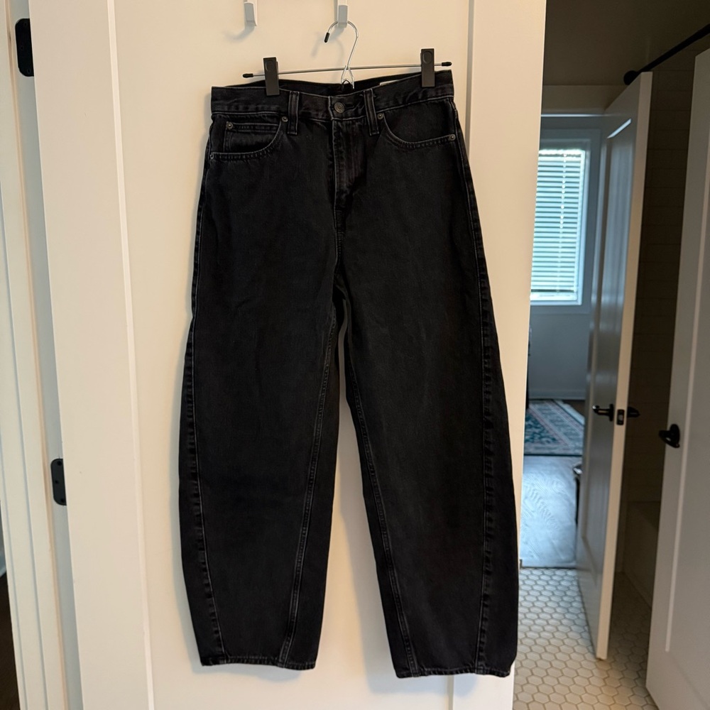 Gap High Rise Barrel Jeans